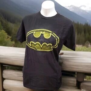 Batman Tshirt Medium 38/40 Tee Black Unisex Graphic Tee Halloween Shirt